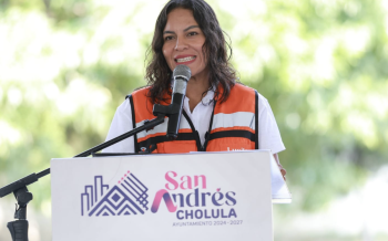 Lupita Cuautle lleva programa de reciclaje a secundarias y bachilleratos de San Andrés Cholula